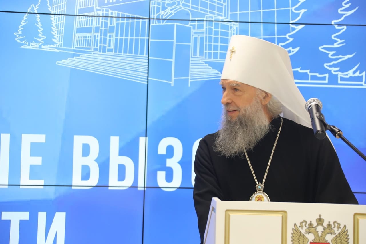 Встреча ректора Саранской духовной семинарии митрополита Зиновия со студентами